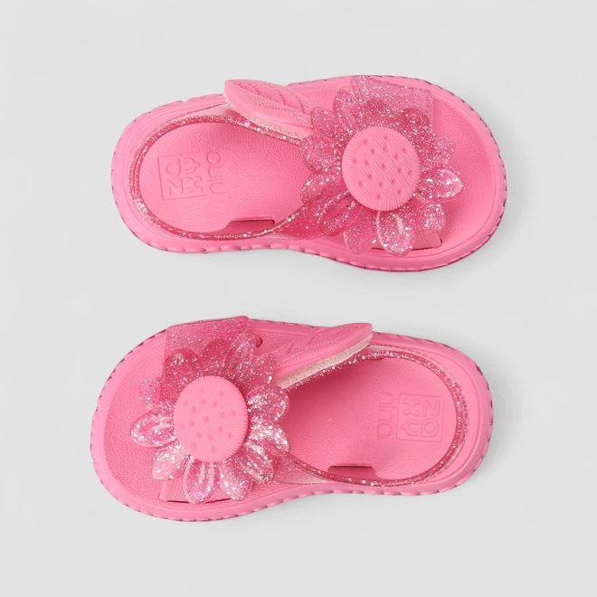 Sandália Infantil Zaxy Tira Contato Glitter Detalhe Flor & Corações Rosa