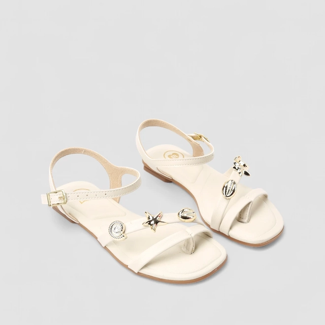 Sandália Rasteira Infantil Molekinha Tachas Off White