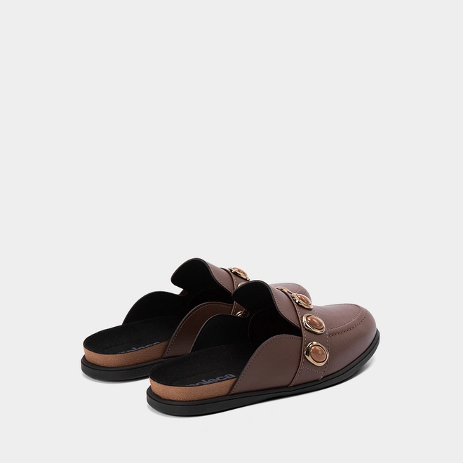 Mule Clog Moleca Detalhe Em Pedrarias Marrom