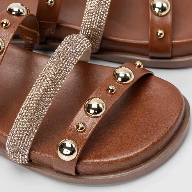 Tamanco Feminino Gabriela Detalhe Strass & Esferas Caramelo