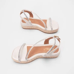 Sandália Feminina Gabriela Ráfia & Strass Off White