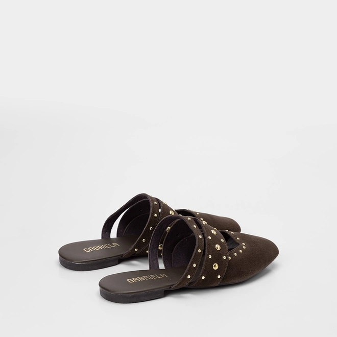Mule Feminino Gabriela Camurça Tachas Marrom