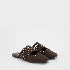 Mule Feminino Gabriela Camurça Tachas Marrom