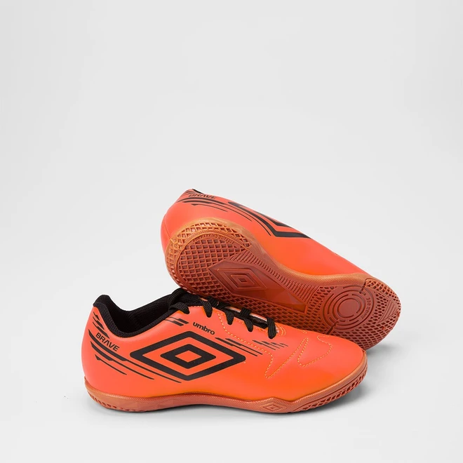 Chuteira Infantil Umbro Brave Laranja & Preto