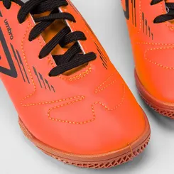 Chuteira Infantil Umbro Brave Laranja & Preto