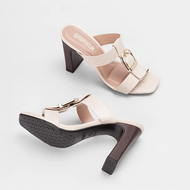 Tamanco Feminino Gabriela Salto Alto Detalhe Fivela Off White