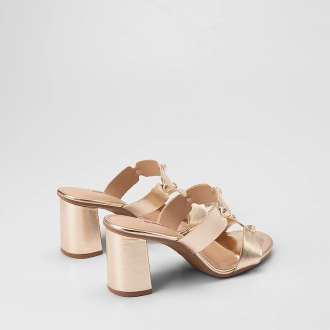 Tamanco Feminino Dakota Salto Médio Detalhe Bold Metalizado Ouro