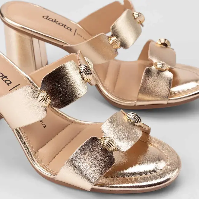 Tamanco Feminino Dakota Salto Médio Detalhe Bold Metalizado Ouro