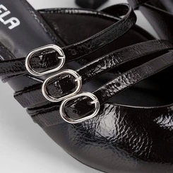Mule Feminino Gabriela Detalhe Fivela Preto
