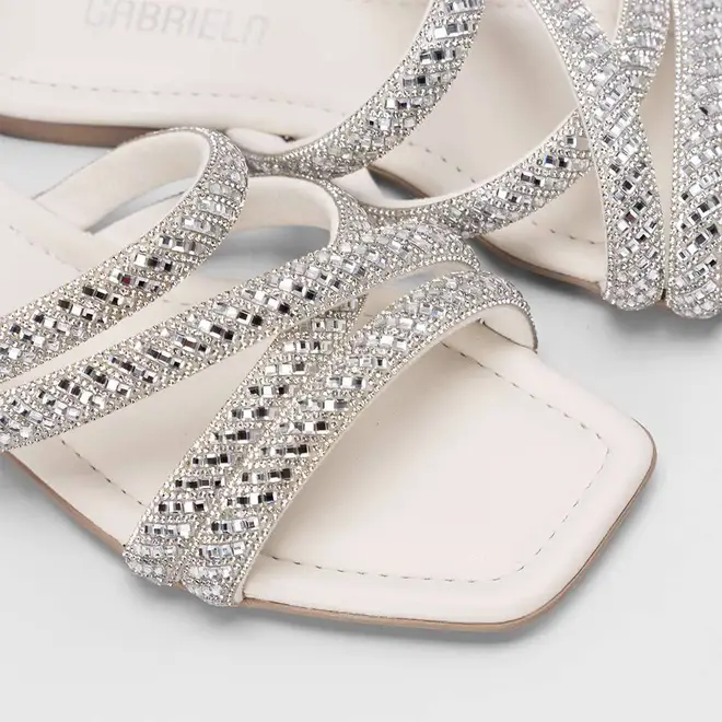 Rasteira Feminina Gabriela Multitiras Strass Off White