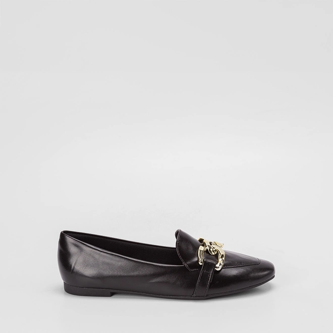 Mocassim Feminino Gabriela Enfeite De Corrente Preto