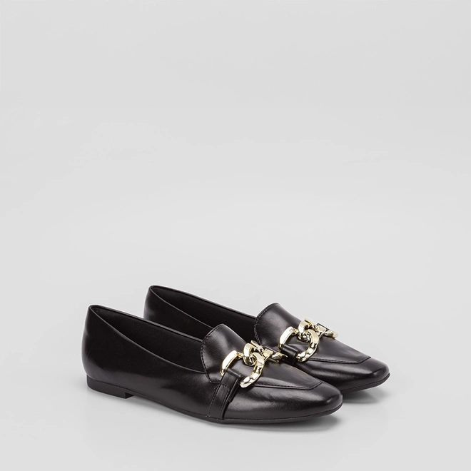 Mocassim Feminino Gabriela Enfeite De Corrente Preto
