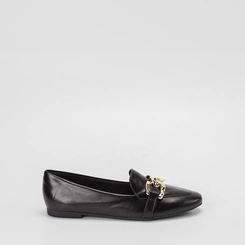 Mocassim Feminino Gabriela Enfeite De Corrente Preto
