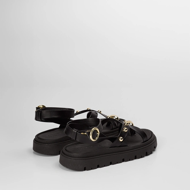 Sandália Feminina Moleca Detalhe Tachas Esferas & Bold Preto