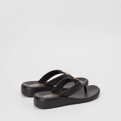 Tamanco Feminino Azaleia Cloe Detalhe Metalizado Em V Preto