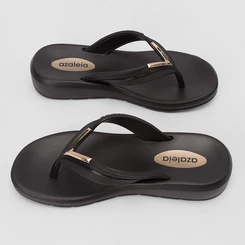 Tamanco Feminino Azaleia Cloe Detalhe Metalizado Em V Preto