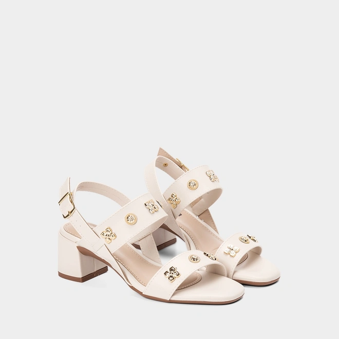 Sandália Feminina Moleca Salto Bloco Médio Tachas Flor Off White
