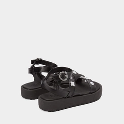 Sandália Flatform Tratorada Feminina Moleca Com Aplicações Em Flor Preto