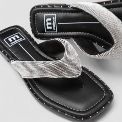 Rasteira Feminina Moleca Strass & Rebite Preta