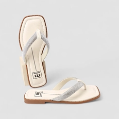 Rasteira Feminina Moleca Strass & Rebite Off White