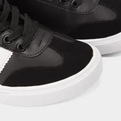 Tênis Casual Feminino Penélope Recortes Camurça Preto