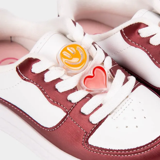 Tênis Infantil Molekinha Enfeite Emoji Branco & Vinho