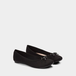 Sapatilha Feminina Moleca Detalhe Laço Preto