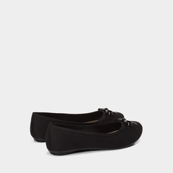 Sapatilha Feminina Moleca Detalhe Laço Preto