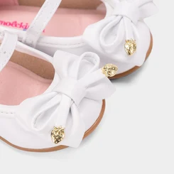 Sapatilha Bebê Molekinha Detalhe Laço Morango Verniz Branco