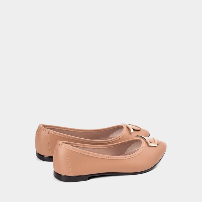 Sapatilha Feminina Moleca Bico Fino Detalhe Dourado Nude