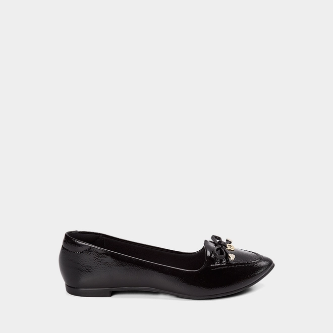 Sapatilha Feminina Moleca Detalhe Laço Corações Preto