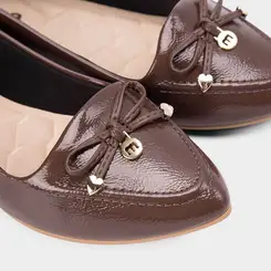 Sapatilha Feminina Moleca Detalhe Laço Corações Marrom