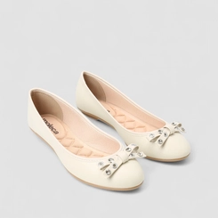 Sapatilha Feminina Moleca Laço Pedraria Ilhós Off White