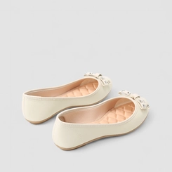 Sapatilha Feminina Moleca Laço Pedraria Ilhós Off White