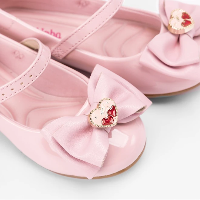 Sapatilha Boneca Infantil Molekinha Verniz Detalhe Laço Coração Rosa