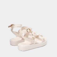 Sandália Feminina Moleca Flatform Tratorada Com Aplicações Em Flor Off White