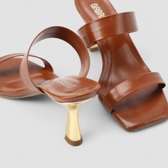 Tamanco Feminino Gabriela Salto Estilizado Dourado Marrom