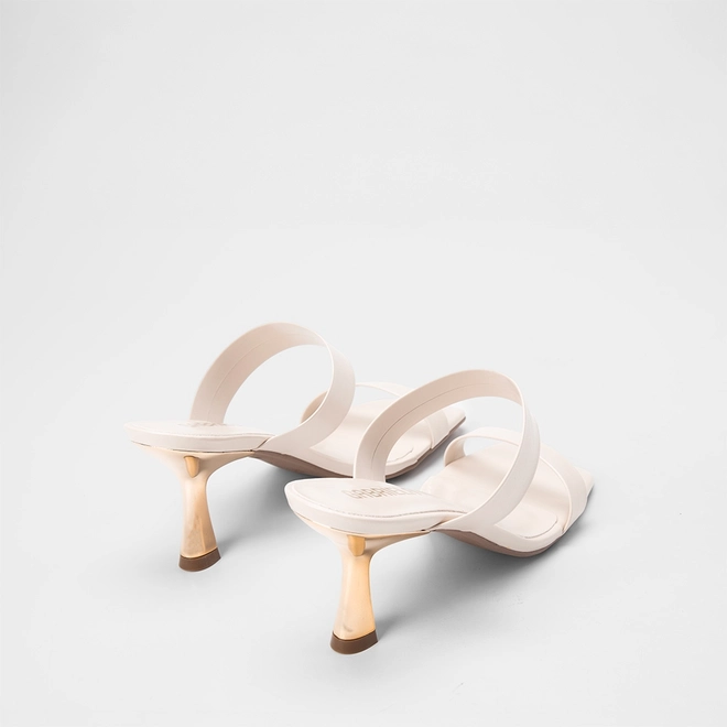 Tamanco Feminino Gabriela Salto Estilizado Dourado Off White