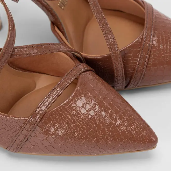 Scarpin Feminino Vizzano Salto Fino Alto Croco Tiras Cruzadas Marrom