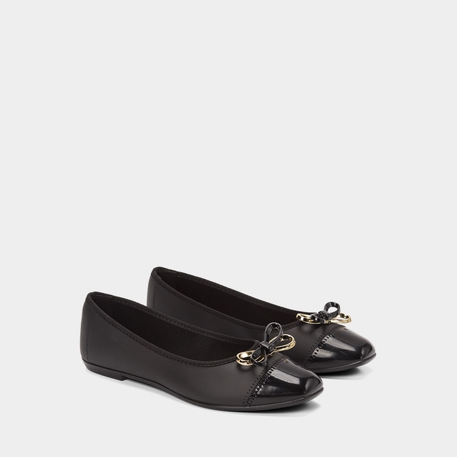 Sapatilha Feminina Moleca Detalhe Laço Duplo Verniz Preto