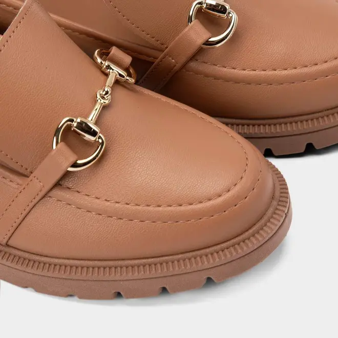 Mocassim Loafer Feminino Beira Rio Tratorado Detalhe Bridão Caramelo
