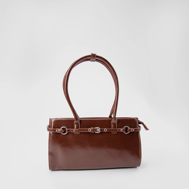 Bolsa Baguete Gabriela Grande Enfeite Fivela & Ilhós Marrom