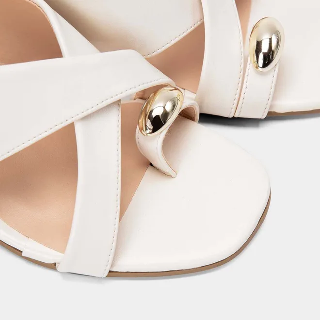 Tamanco Feminino Gabriela Salto Médio Detalhe Bold Off White
