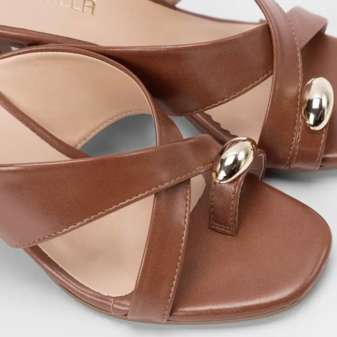 Tamanco Feminino Gabriela Salto Médio Geométrico Detalhe Bold Caramelo