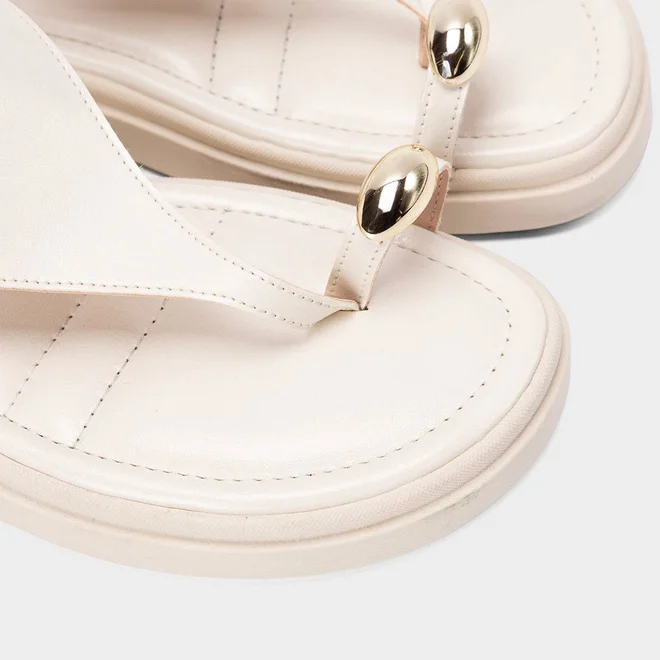 Sandália Feminina Gabriela Flatform Detalhe Bold Off White