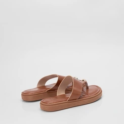 Tamanco Feminino Gabriela Flatform Detalhe Bold Caramelo