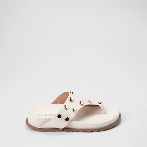 Tamanco Rasteiro Feminino Gabriela Detalhe Tachas Off White