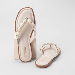 Rasteira Feminina Penélope Detalhe Pedraria Off White