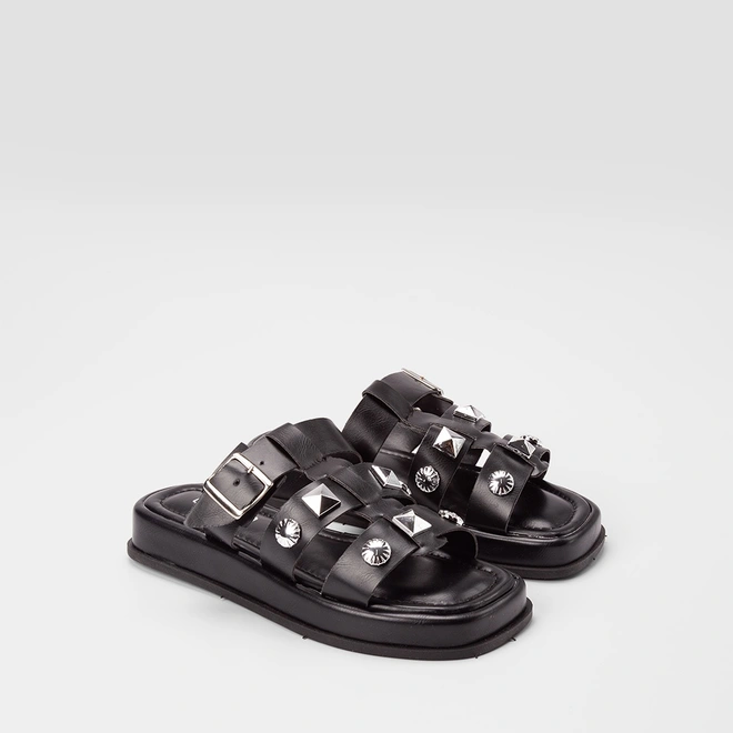 Tamanco Feminino Gabriela Flatform Enfeite Fivela & Tachas Preto