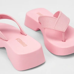 Tamanco Feminino Gabriela Plataforma Tira de Dedo Glitter Rosa